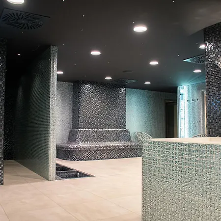 Hotel Rm Wellness & Congress Prievidza