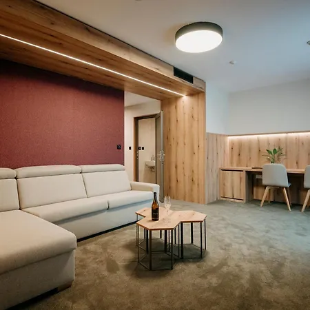 Rm Wellness & Congress