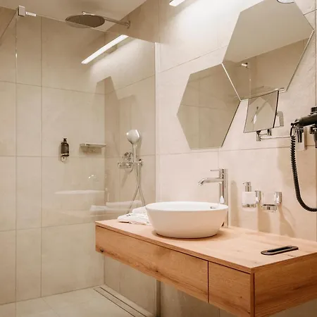 Hotel Rm Wellness & Congress Prievidza