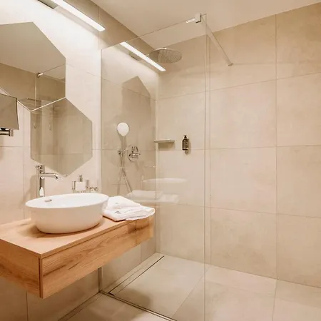 Hotel Rm Wellness & Congress 4*