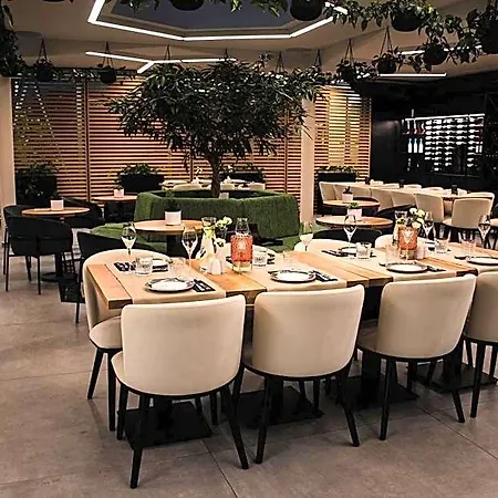 Rm Wellness & Congress Hotel
