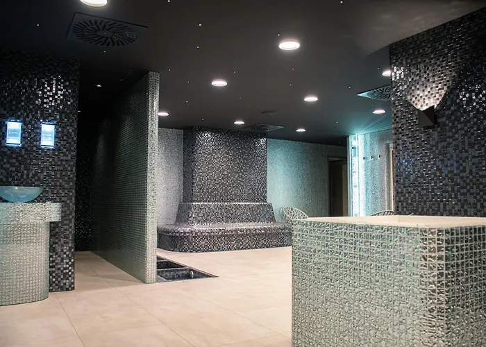 Отель Rm Wellness & Congress Прьевидза