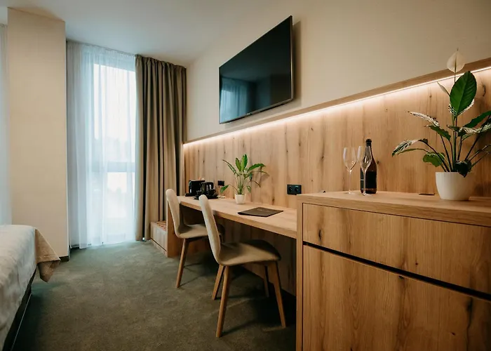 Отель Rm Wellness & Congress Прьевидза